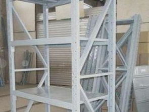 專業(yè)制造各類貨架與展柜，助力上海辦公與倉儲(chǔ)物流需求